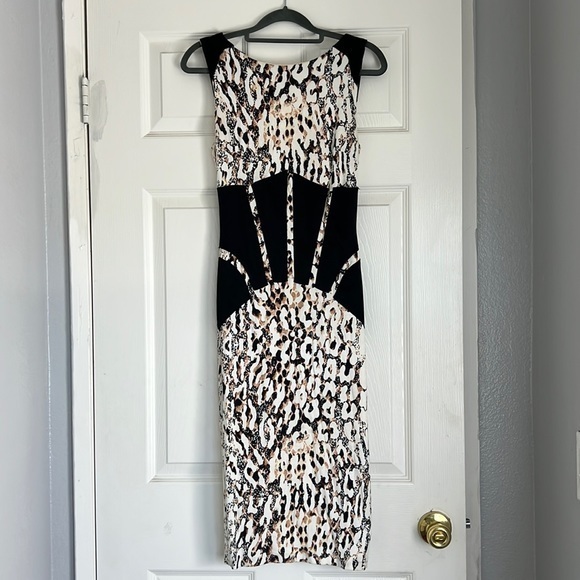 BEBE STRETCHY MIDI‎ DRESS - Picture 3 of 13